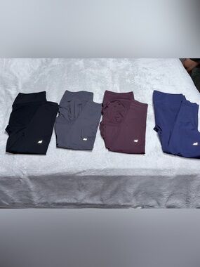 Fabletics leggings x 4